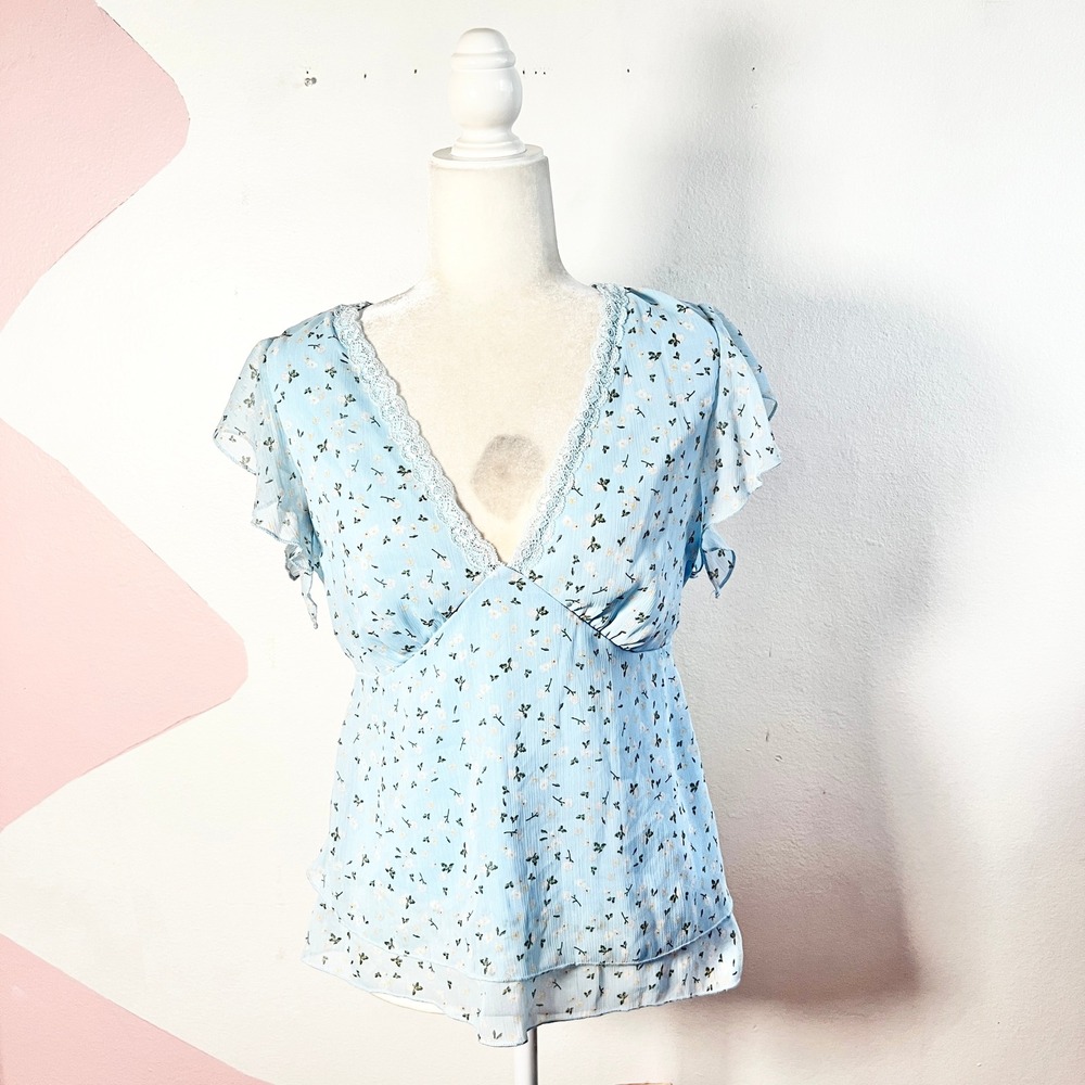 No Boundaries Floral Babydoll Top Large Blue Lace Trim Coquette‎ Milkmaid